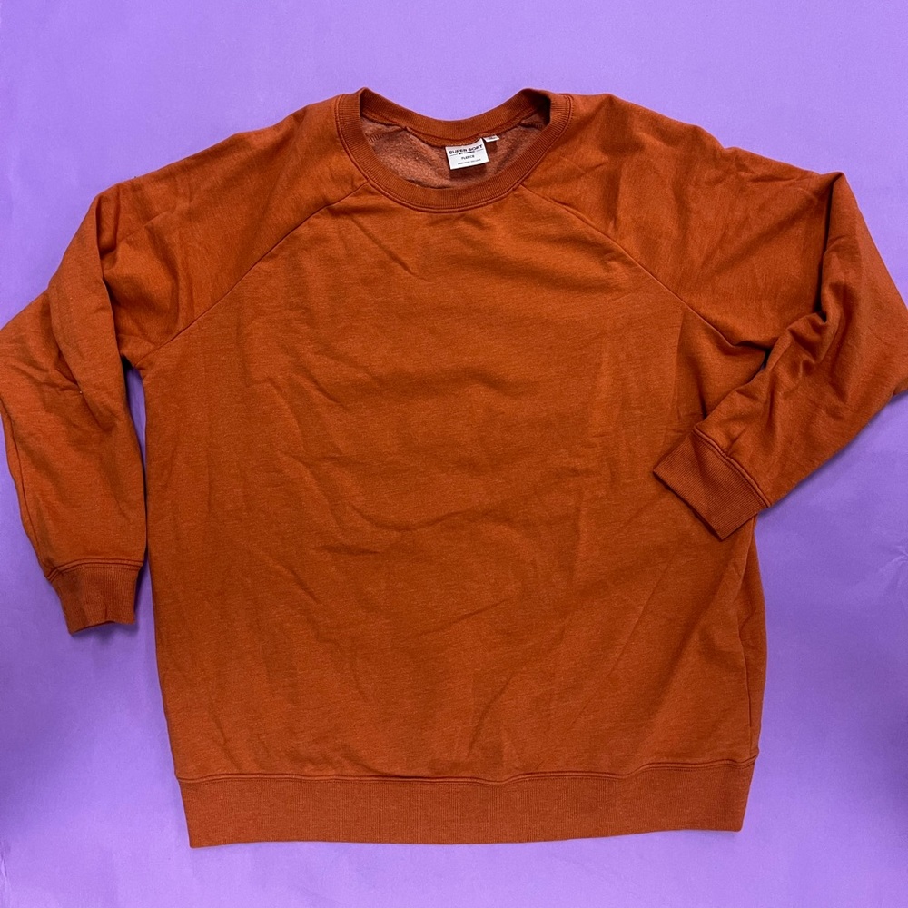 Torrid size 0 raglan sleeve orange super soft sweatshirt EUC